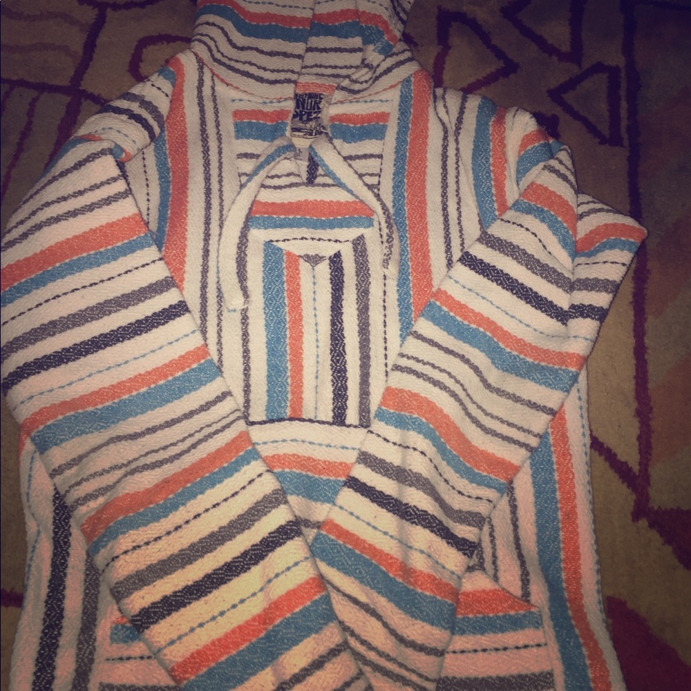 Comfortable, cute sweatshirt.